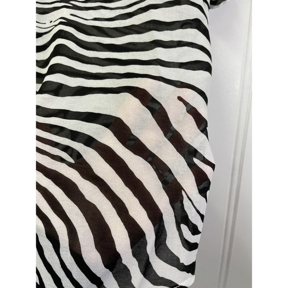 NWT Princess Polly Zebra Short Sleeve Button Down Tunic Blouse Size 4 - Picture 10 of 10